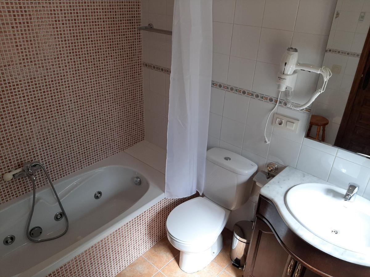 Casa Rural La Cerca 마드리데호스 외부 사진